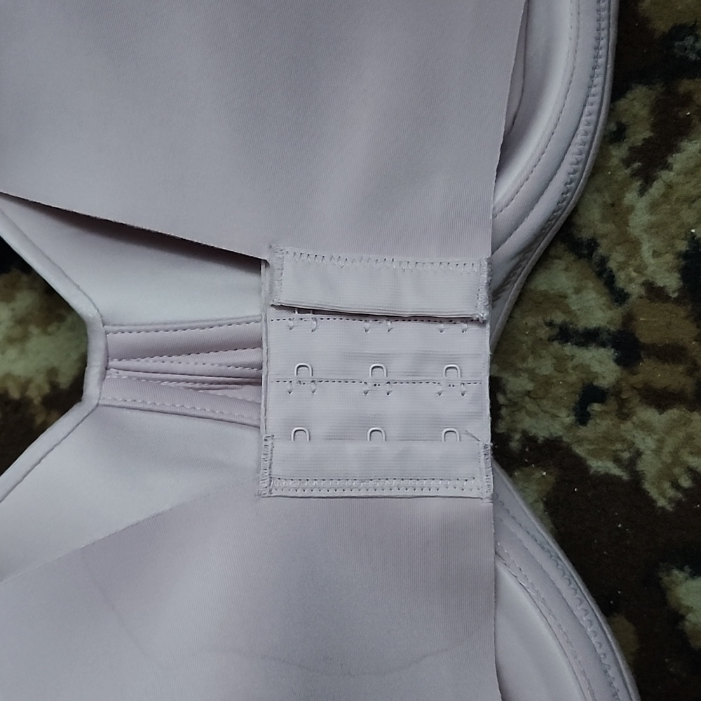 NWT! Bali Women's Bra; 42DD, Pink - Picture 8 of 11